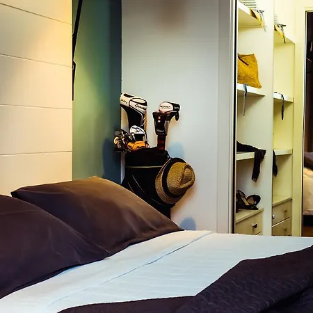 Prestigio Hotell 3*